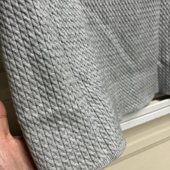 WeWoreWhat Revolve Athletic Lightweight Cable Knit Skirt MEDIUM in Heather Gray - Picture 3 of 7